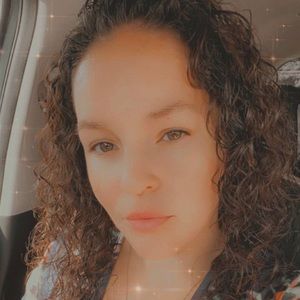 Meet your Posher, Marisa